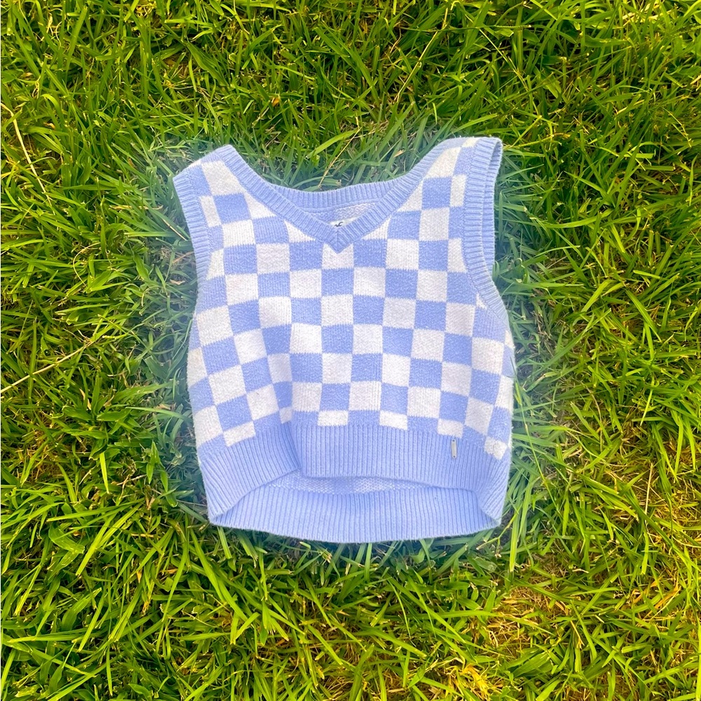 Purple and white cropped vest